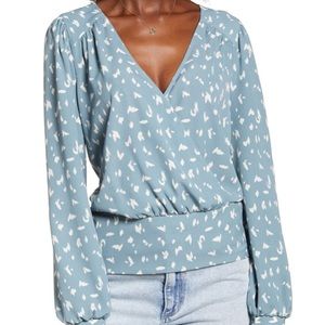 ALL IN FAVOR | Surplice Printed Wrap Top M